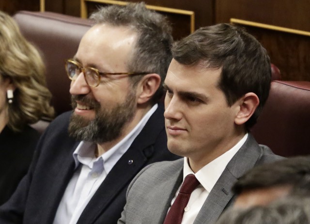 Los catalanes Albert Rivera (primer plano) y Juan Carlos Girauta lideran Ciudadanos en el Congreso de los Diputados / Foto: Congreso de los Diputados