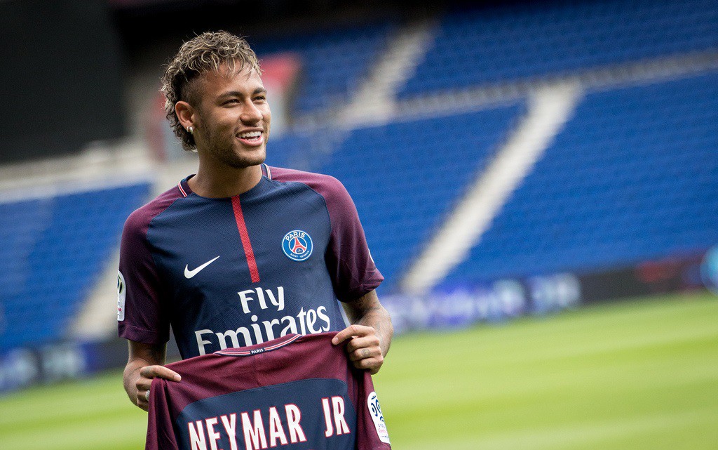 Neymar Jr. es el fichaje más caro de la historia del fútbol / Wikimedia: Antoine Dellenbach