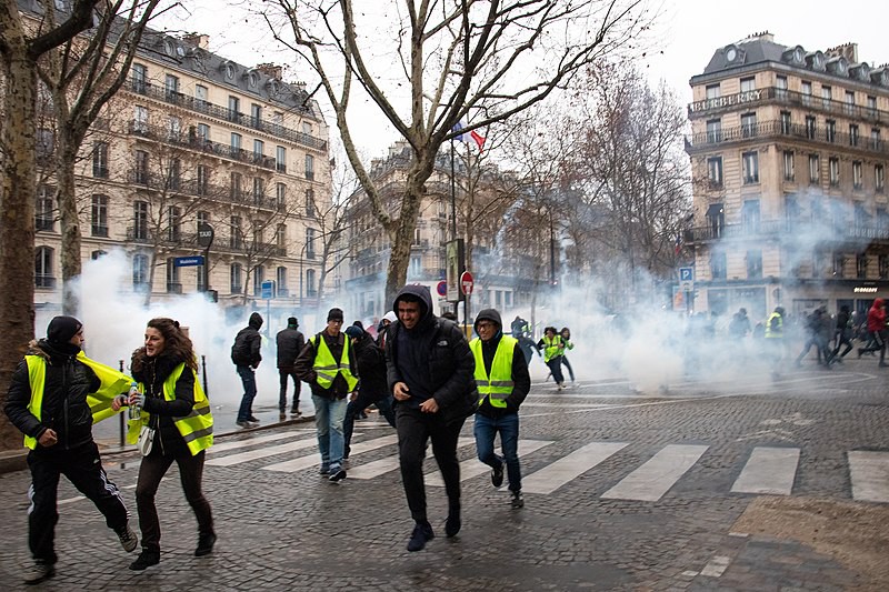 Francia vive una convulsión social por los ‘chalecos amarillos’ / Foto: WC