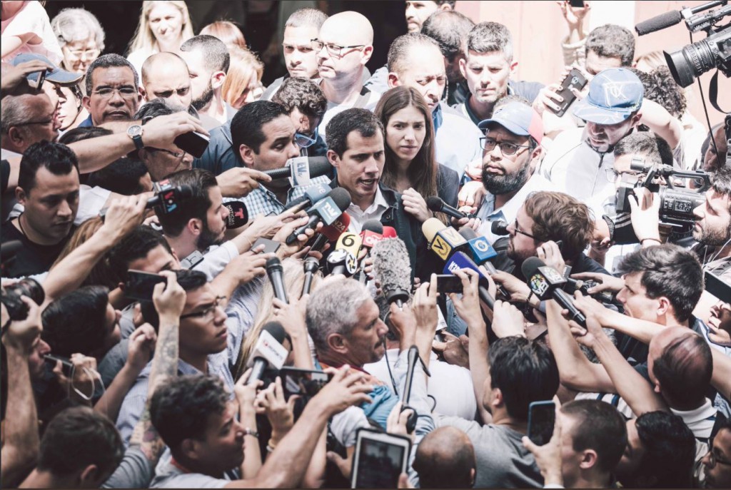 Guaidó anunció que en febrero llegará ayuda humanitaria internacional / Foto: @juanguaido