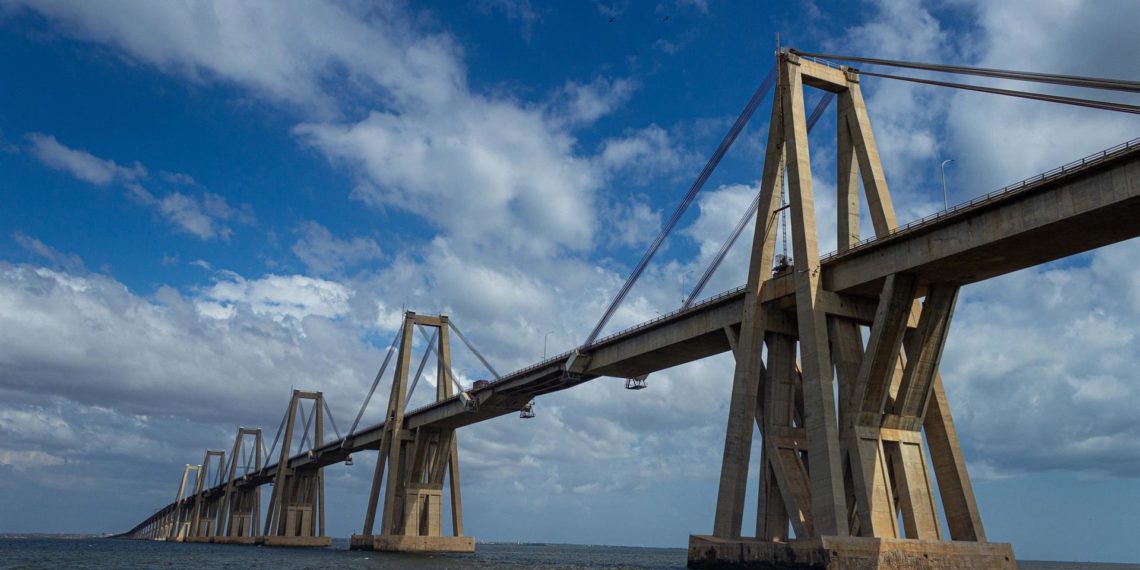 Hallaron el cadáver del exfiscal que se lanzó del Puente sobre el Lago