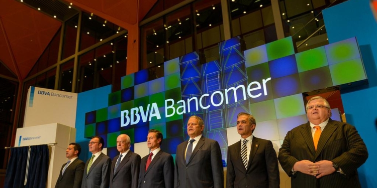 BBVA posee la banca comercial más importante de México / Flickr: Presidencia de la República Mexicana