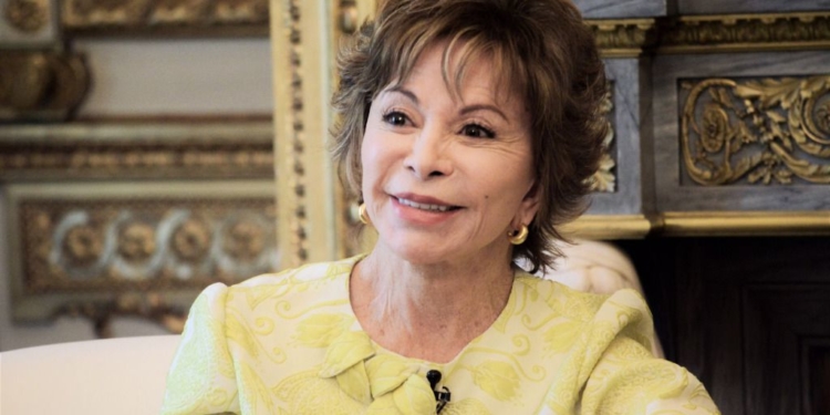 Isabel Allende afirma que Venezuela le dio “otra visión de la vida” / ALN: Malala Sansur