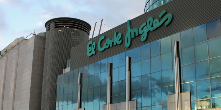 Los ingresos de El Corte Inglés superaron los 15.500 millones de euros / Foto: Luis García