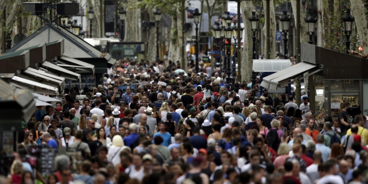 Barcelona es la primera ciudad turística de España, según el índice de Exceltur / EFE: Alberto Estévez