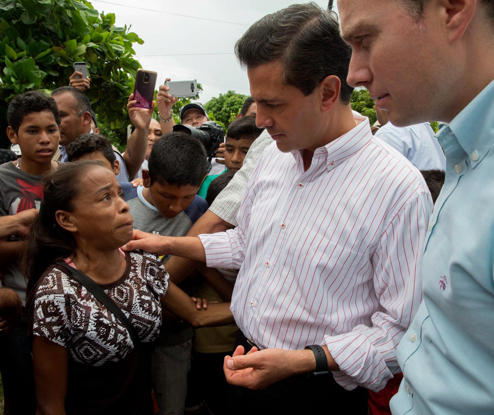 Peña Nieto estuvo de visita en las zonas más devastadas por el terremoto / Foto: Presidencia