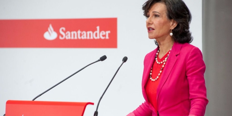 El Banco Santander lanza su servicio de banca remota en México / Foto: Banco Santander