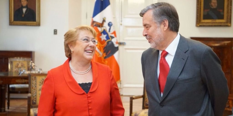 Michelle Bachelet y Alejandro Guillier