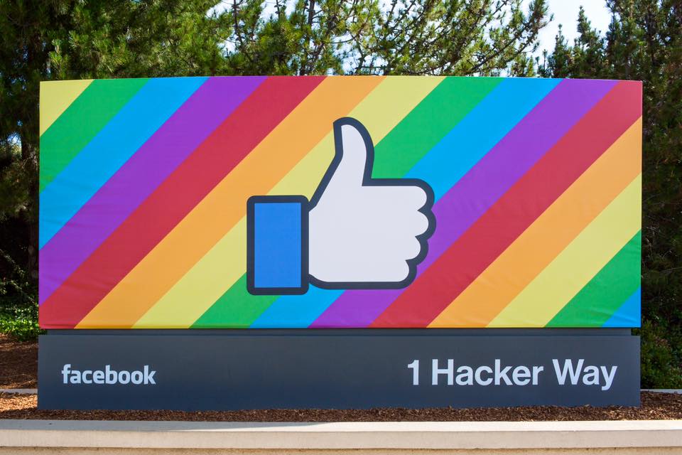 Facebook ha logrado cambiar algunos valores sociales / Foto: Facebook