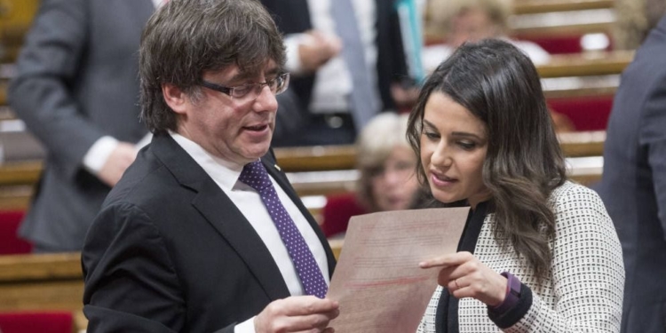 Inés Arrimadas y Carles Puigdemont