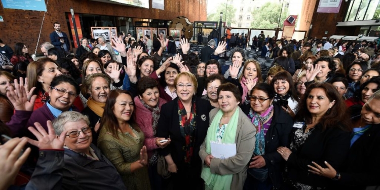 En América Latina y el Caribe sólo 11% de las mujeres ahorra frente a 16% de los hombres / Foto: Gobierno de Chile