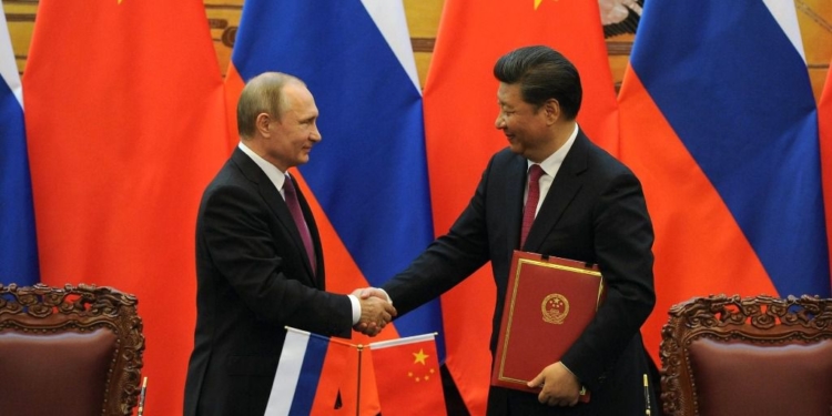 Vladimir Putin y Xi Jinping