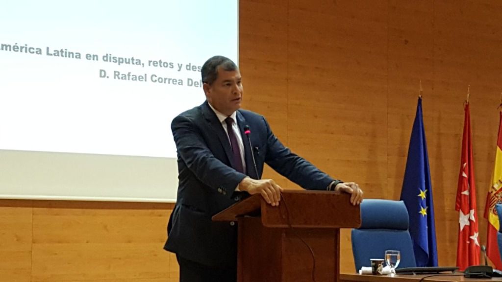 Correa impartió este jueves una ponencia en la UCM / Twitter: @RCEuropa