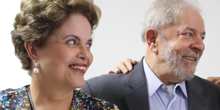 Dilma Rousseff fue destituida en 2016 por maquillaje de cuentas públicas / Foto: @dilmabr