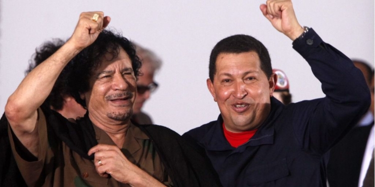 Chavez y Gadafi