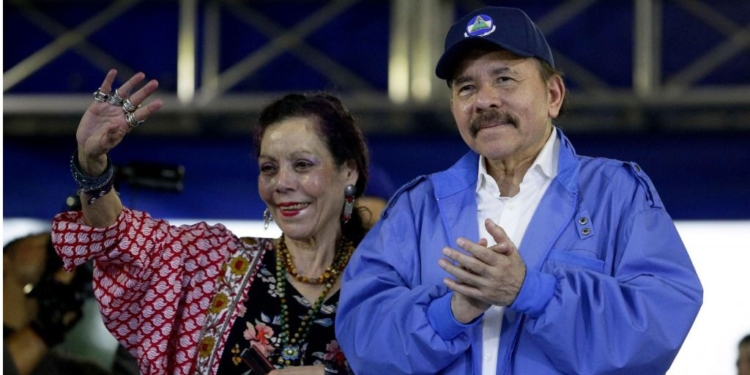 Daniel Ortega y Rosario Murillo