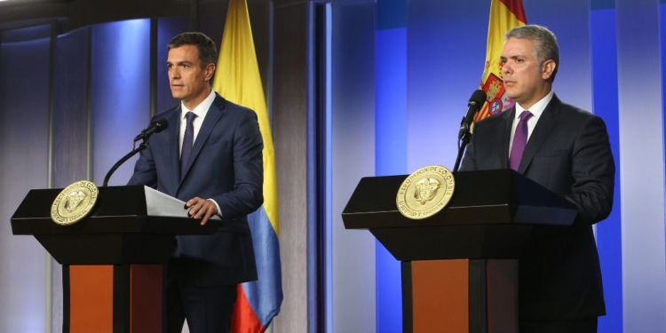 Pedro Sánchez e Iván Duque