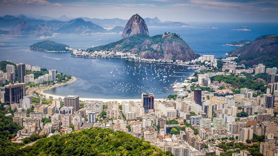 Brasil todavía no alcanza la autosuficiencia en todo el ciclo nuclear / Pixabay: Poswiecie