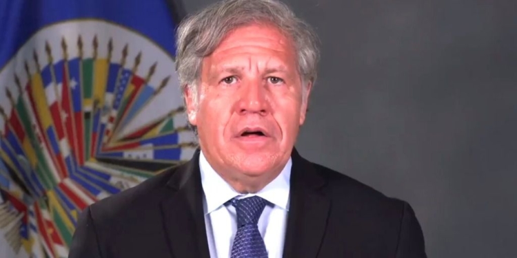 Almagro matizó sus palabras sobre la intervención en Venezuela / Twitter: @Almagro_OEA2015