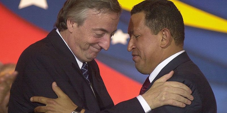 Nestor Kirchner y Hugo Chavez