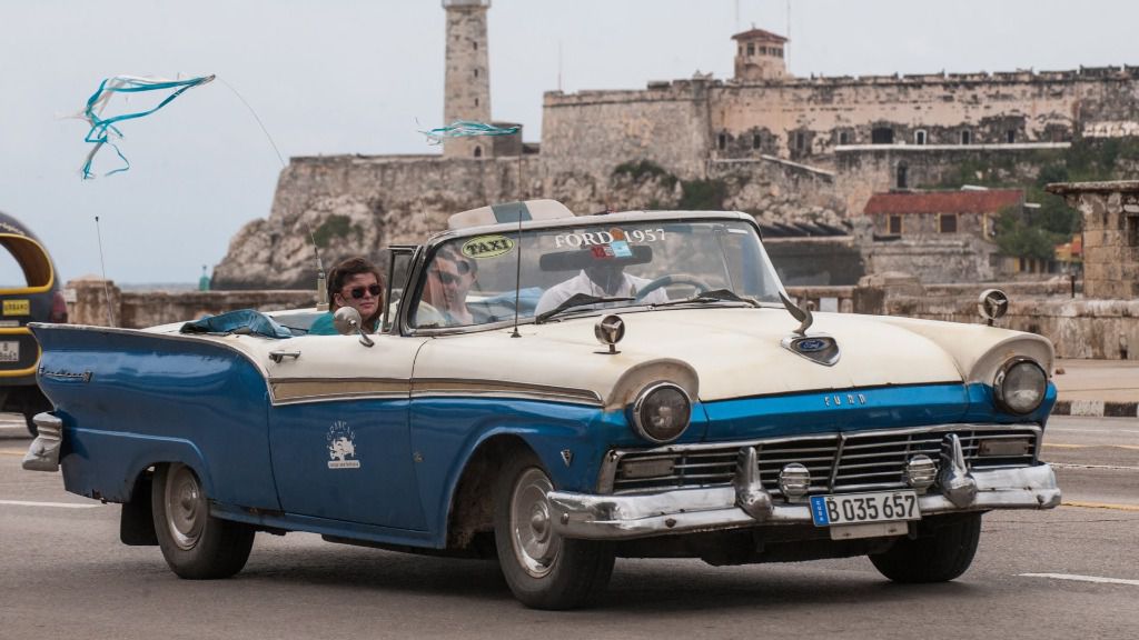 Las autos en Caracas cada vez se parecen más a los de La Habana / Foto: YouTube