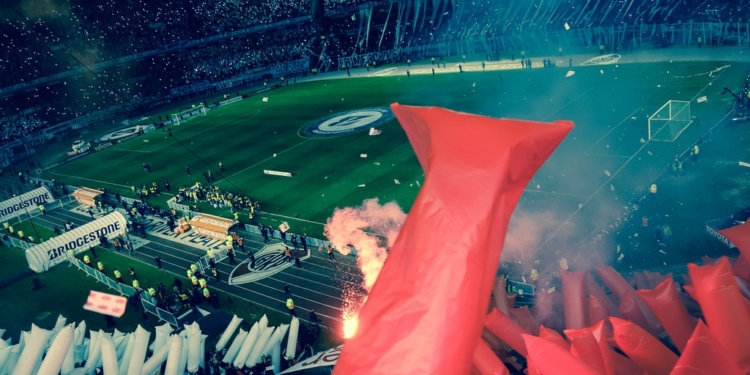 El Superclásico argentino quedó 2-2 en el partido de la Bombonera / Flickr: @sebastian1906