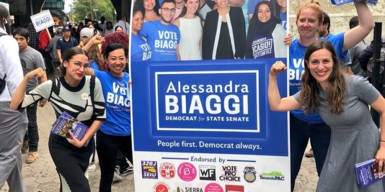 La puertorriqueña Ocasio-Cortez arrasó en Nueva York / Foto: @Ocasio2018