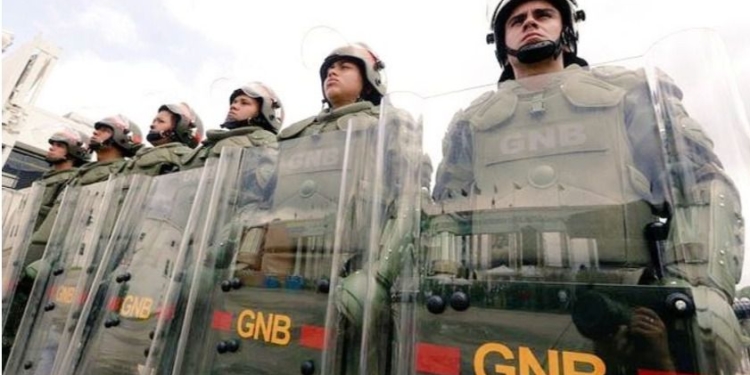 los operativos militares de Maduro dispararon la violencia en Venezuela / Twitter: @Ceofanb