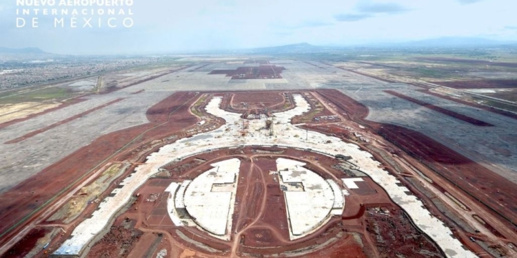 López Obrador canceló una obra de 13.000 millones de dólares de inversión / Foto: @NvoAeropuertoMx