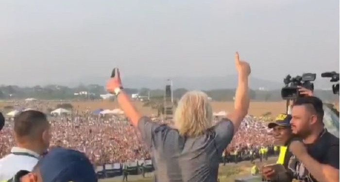 A cinco horas del concierto ya se advierte el llenazo / Foto: Captura Instagram