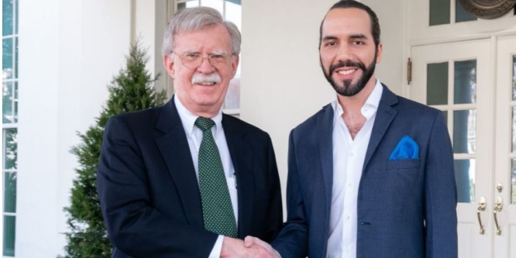 Bukele se reunió con Bolton en EEUU / Twitter: @AmbJohnBolton