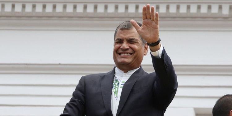 Rafael Correa vuelve a la carga contra Moreno / Flickr: Agencia de Noticias Andes