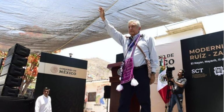 López Obrador promete crear una empresa estatal de telecomunicaciones / Foto: AMLO