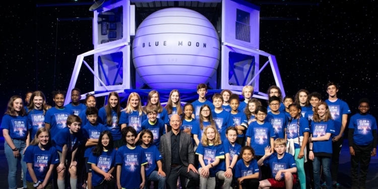 Elon Musk polemiza con la nave espacial de Bezos / Foto: Blue Origin