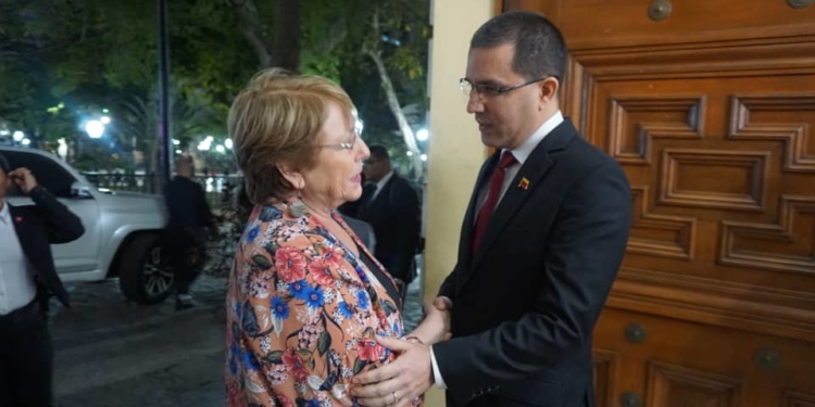 Bachelet y Arreaza conversaron por más de dos horas / Foto: Prensa Presidencial