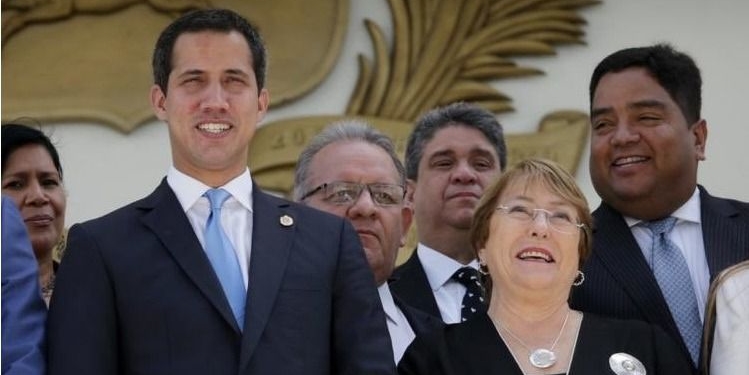 Los negociadores de Guaidó utilizan el informe Bachelet para presionar / Twitter: @jguaido