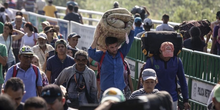 El éxodo venezolano es de casi 6 millones de personas, según Consultores 21 / Foto: Acnur