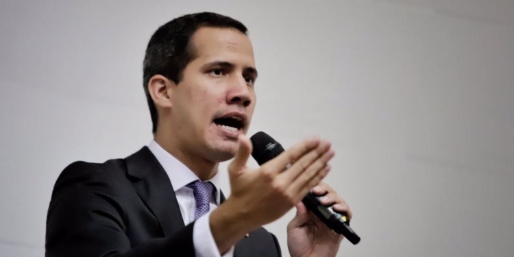 El equipo de Guaidó ha dicho que hay una propuesta sobre la mesa / Foto: @jguaido