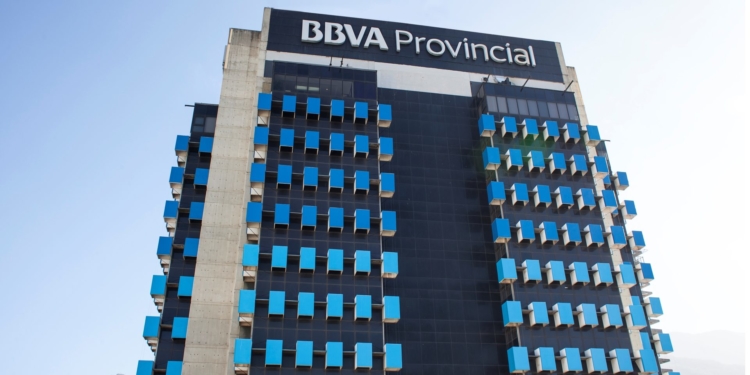 BBVA recurrió al redondeo contable para disimular el valor paupérrimo de su negocio en Venezuela. / Foto: BBVA