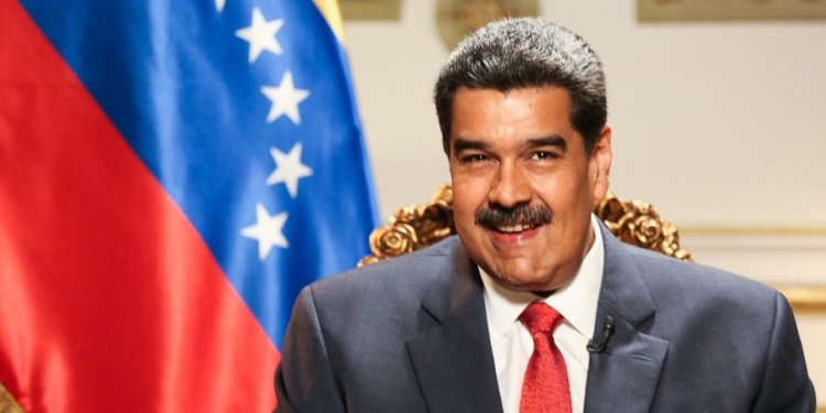 Nicolás Maduro busca oxígeno para sobrevivir a las acciones de la diplomacia internacional. /Foto:P. Presidencial