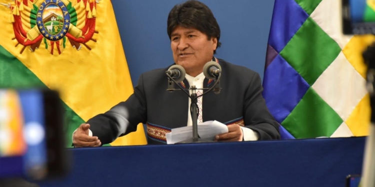 Evo Morales está en campaña electoral y no quiere “embarrarse” con Maduro / Twitter: @evoespueblo