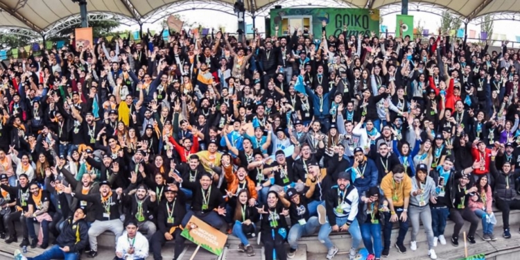 Más de 1.200 trabajadores de Goiko están reunidos en las afueras de Madrid / Foto: Goiko Grill