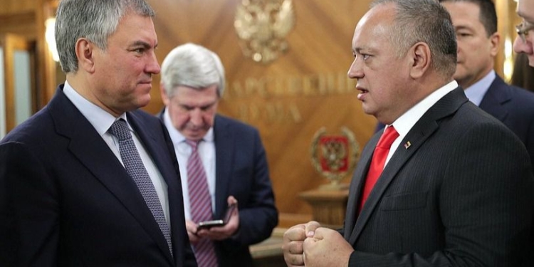 Cabello quedó encantado con las palabras de Volodin / Foto: Duma Estatal de Rusia