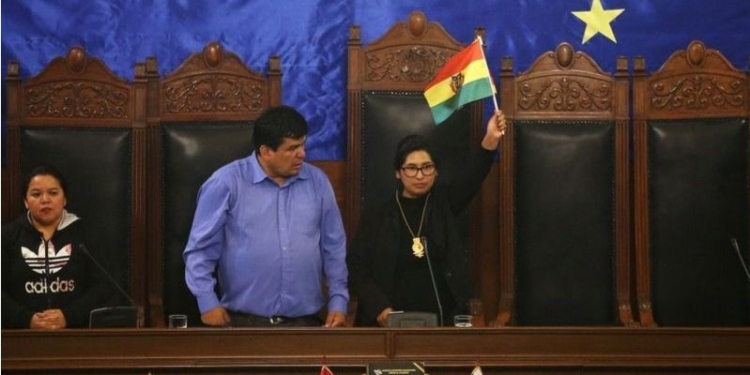 Eva Copa, como Jeanine Áñez, asumió su cargo entre lágrimas / Foto: Senado de Bolivia