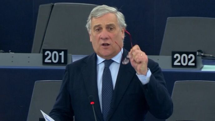 Antonio Tajani tuvo una deferencia para la delegación de Guaidó en Estrasburgo / Foto: PE