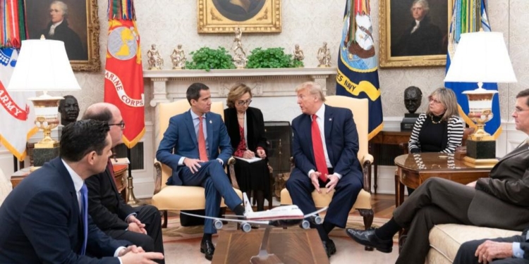 Trump quería escuchar de la propia voz de Juan Guaidó la situación de Venezuela / Foto: CCN