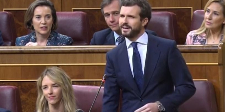 Pablo Casado le pide a Sánchez que respete el Estado de Derecho / Foto: Congreso