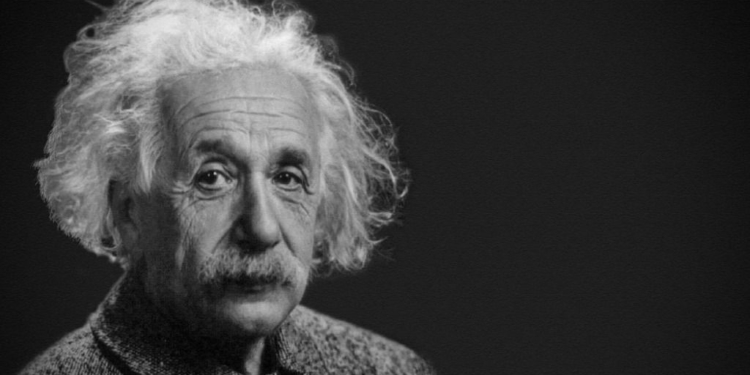 Albert Einstein revolucionó la historia del pensamiento / Foto: Pixabay