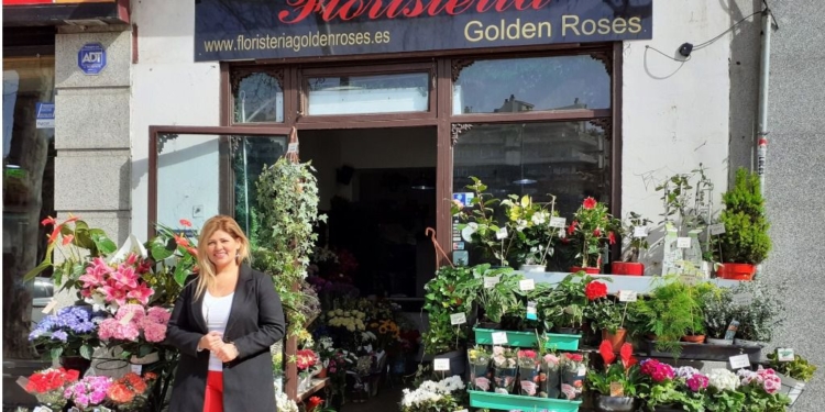 María de los Ángeles Rodríguez cumple un año con la floristería Golden Roses en mayo / Foto: CP