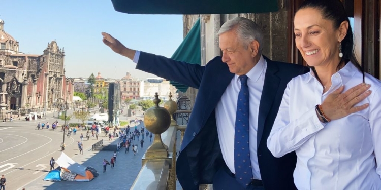 López Obrador sigue sin decretar cuarentena en México / Foto: AMLO